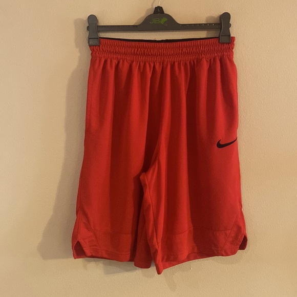 Mens Nike basketball shorts - Picture 5 of 6